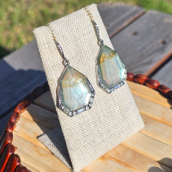 Chloe + Isabel statement dangle earrings - Picture 3 of 4